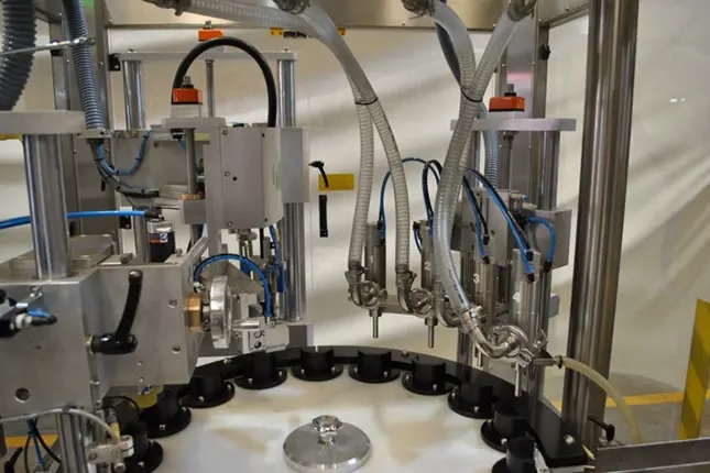 maquinas envasadoras de gel hidroalcohólico de Dositec